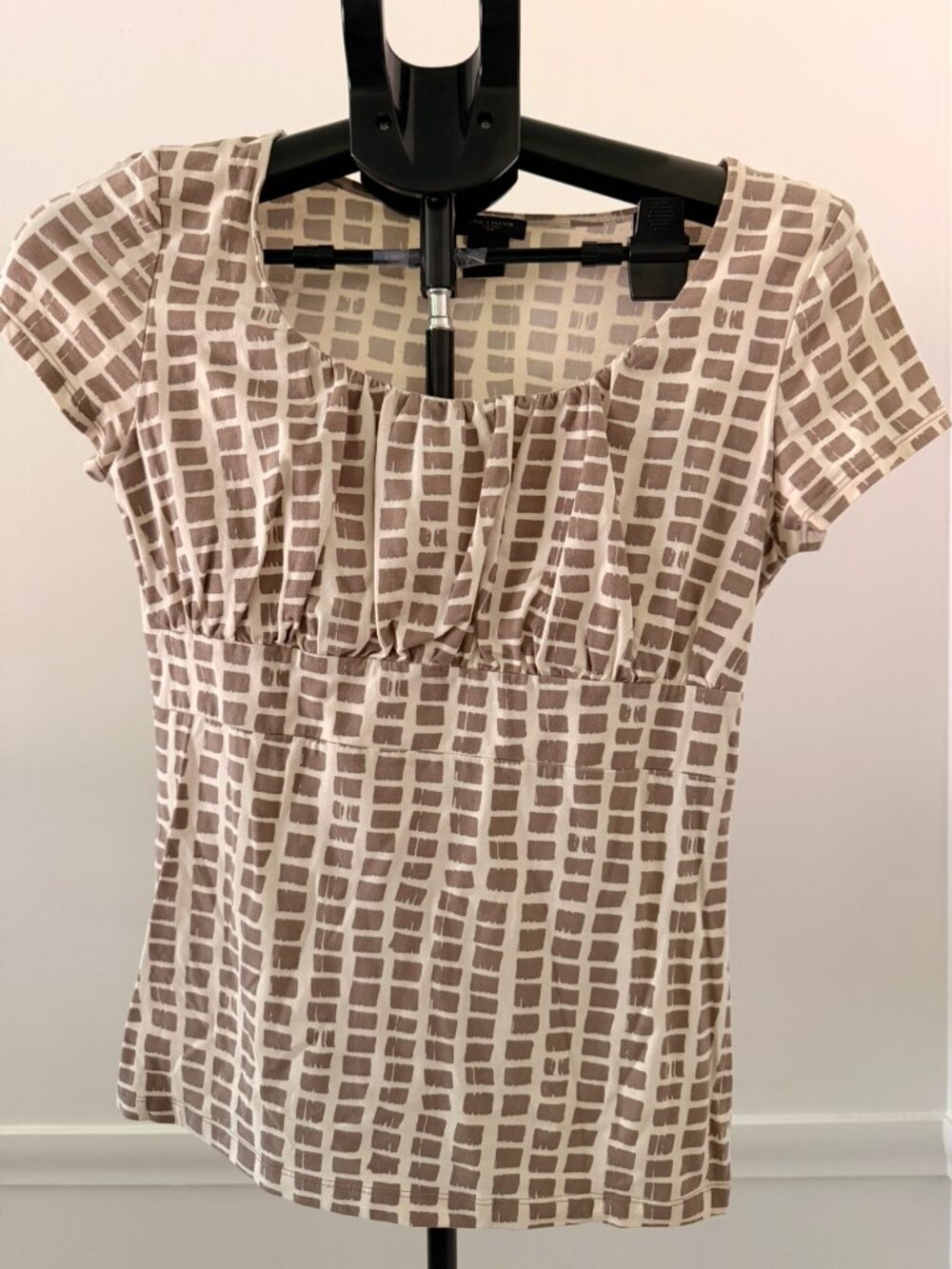 Ann Taylor Cream & Brown Checkered Short Sleeve Top Size S